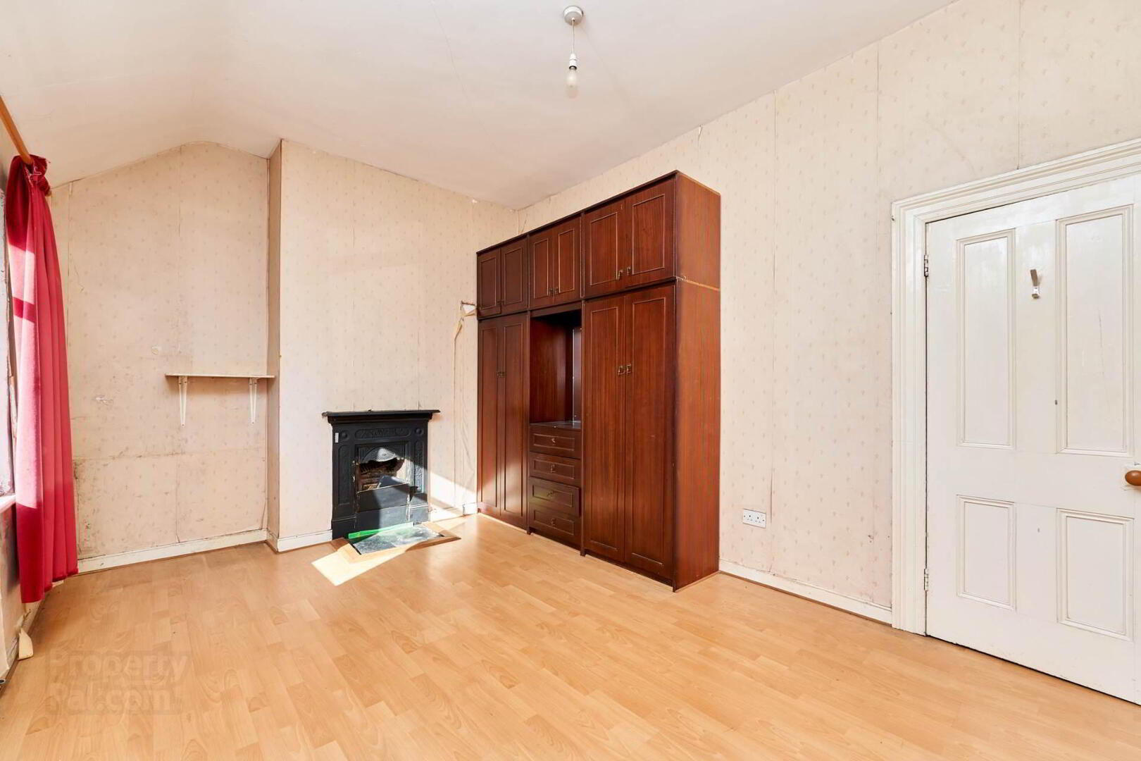 property description image