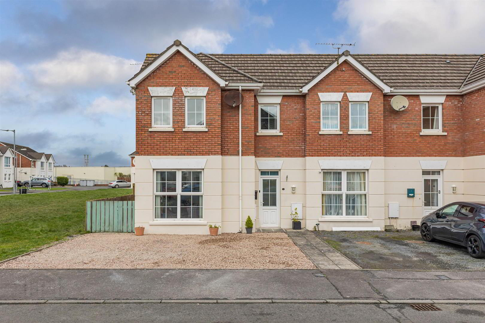 1 Upritchard Crescent 1 of 18