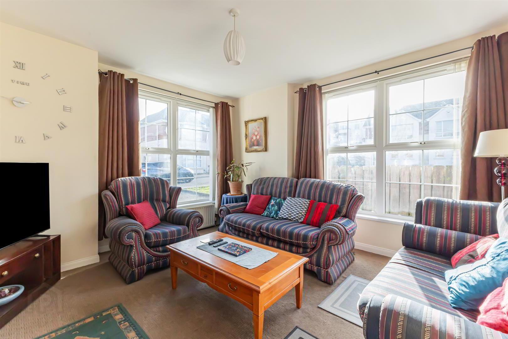 1 Upritchard Crescent 4 of 18