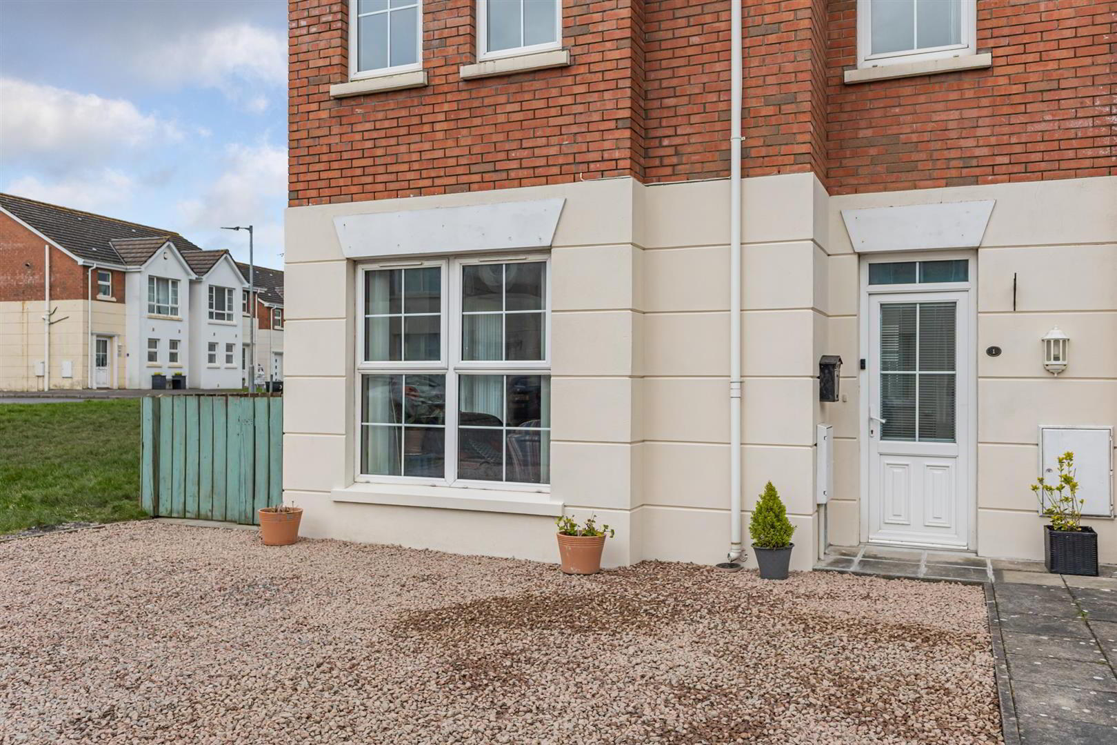 property description image