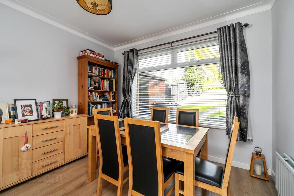 54 Glenholm Drive 5 of 20