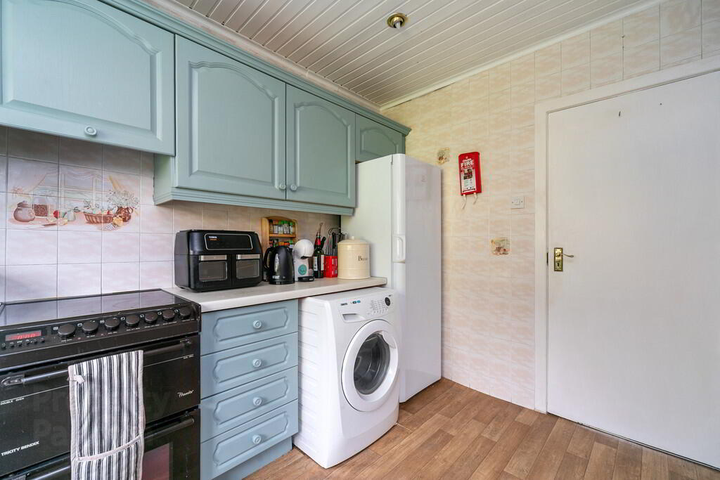54 Glenholm Drive 8 of 20