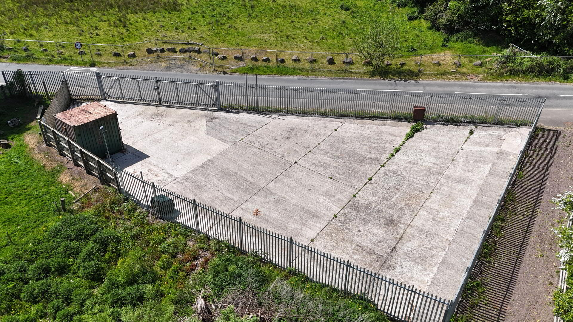 Commercial Yard, Fintona Road 4 of 11