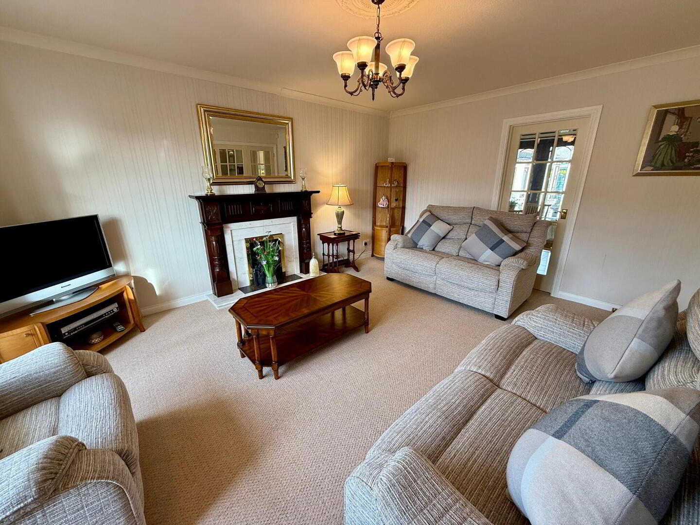 3 Marguerite Gardens 12 of 36