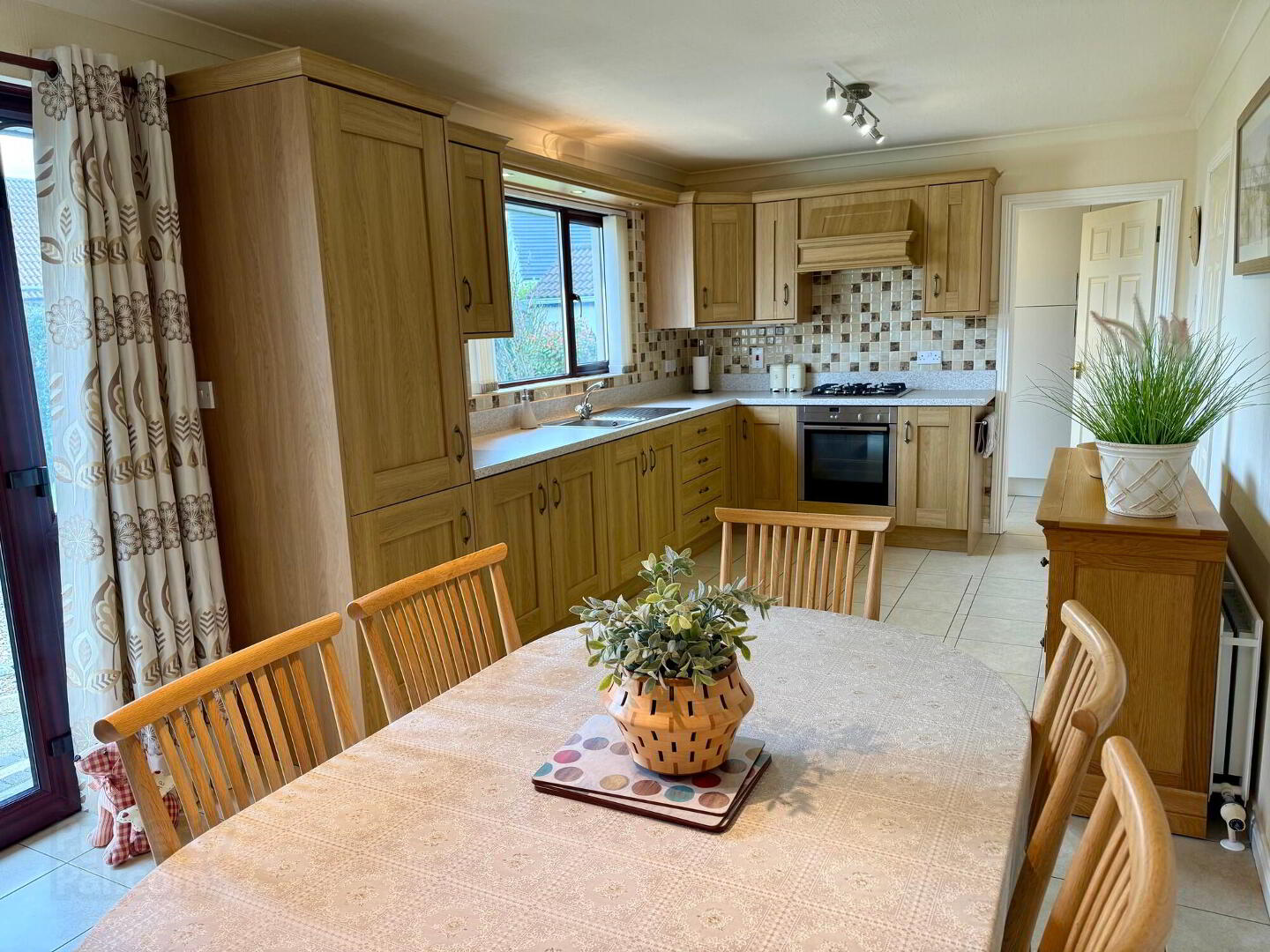 3 Marguerite Gardens 19 of 36