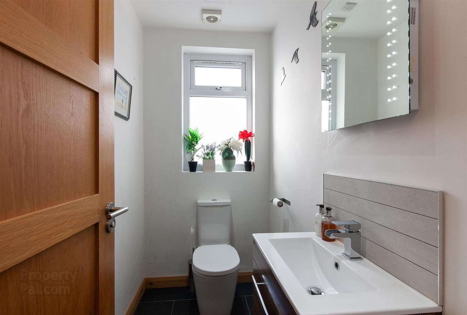 51 Glebe Road West 4 of 23