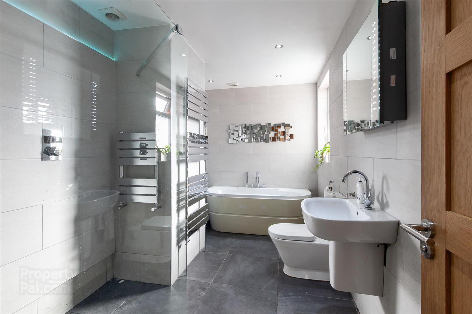 51 Glebe Road West 17 of 23