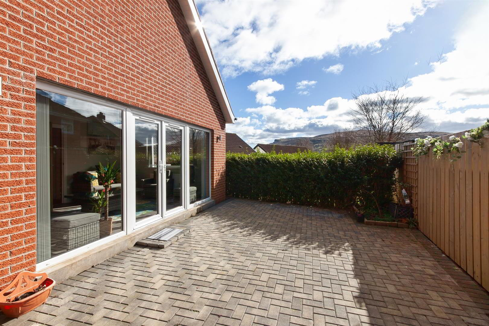 51 Glebe Road West 21 of 23
