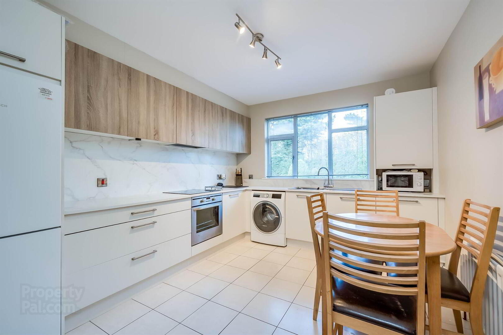 Apt 1 Pine Lodge, 3a Cherryvalley 6 of 14