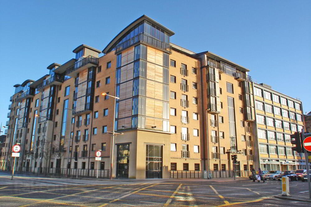 38, 17 Queens Square 1 of 12