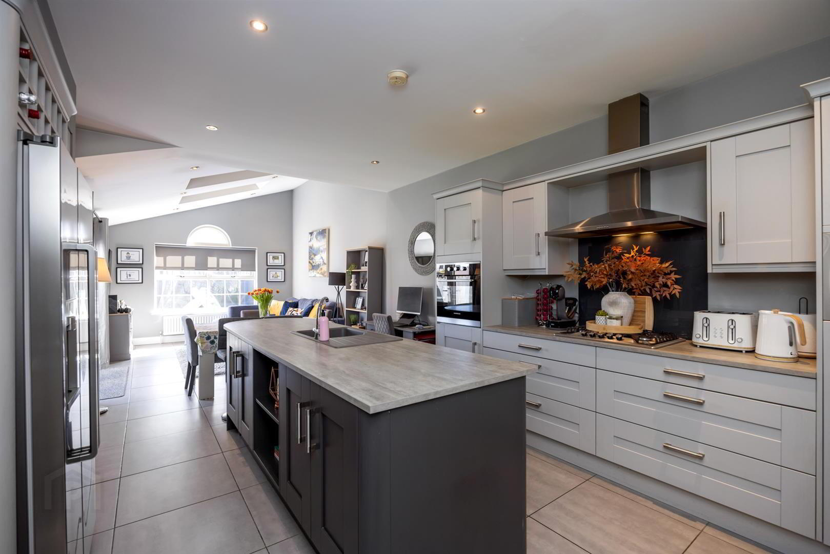 9 Ballantine Avenue 8 of 40