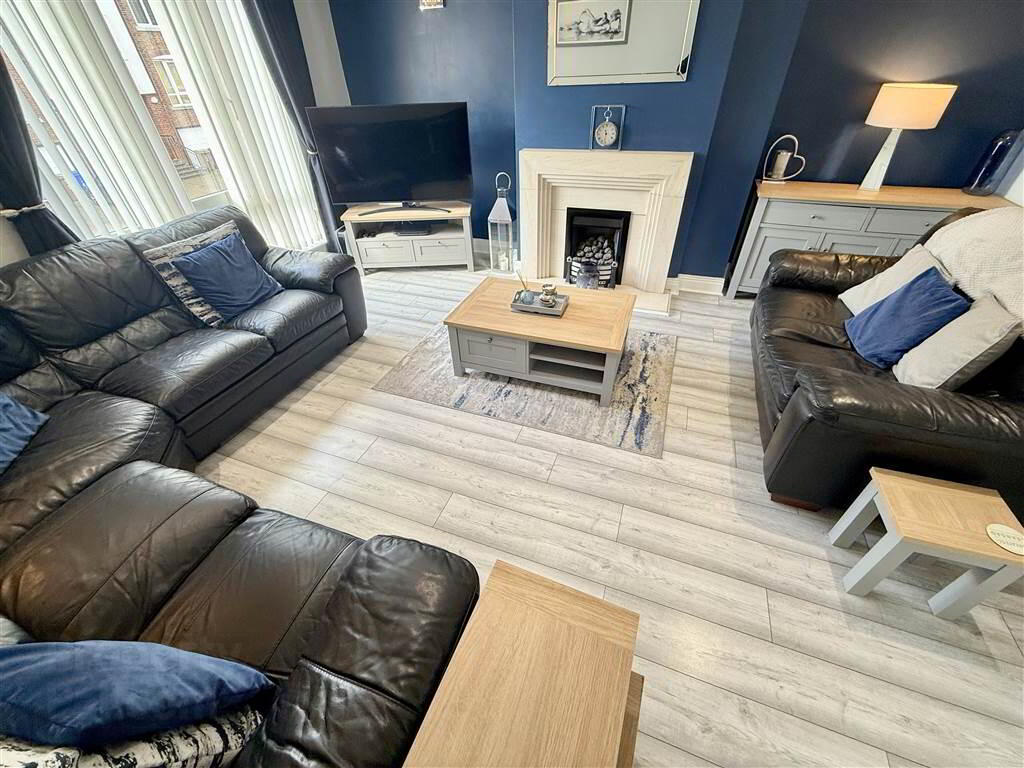 1 Ormonde Crescent 5 of 25