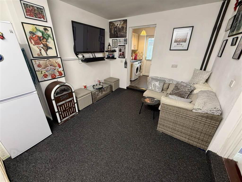 1 Ormonde Crescent 20 of 25