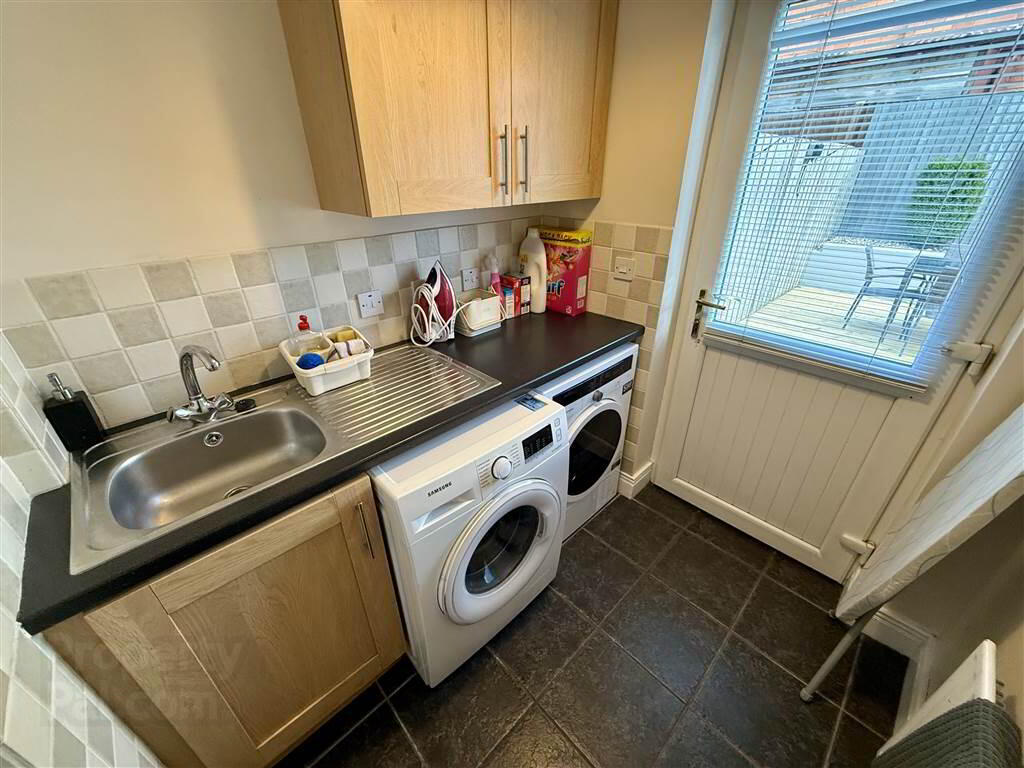 1 Ormonde Crescent 21 of 25