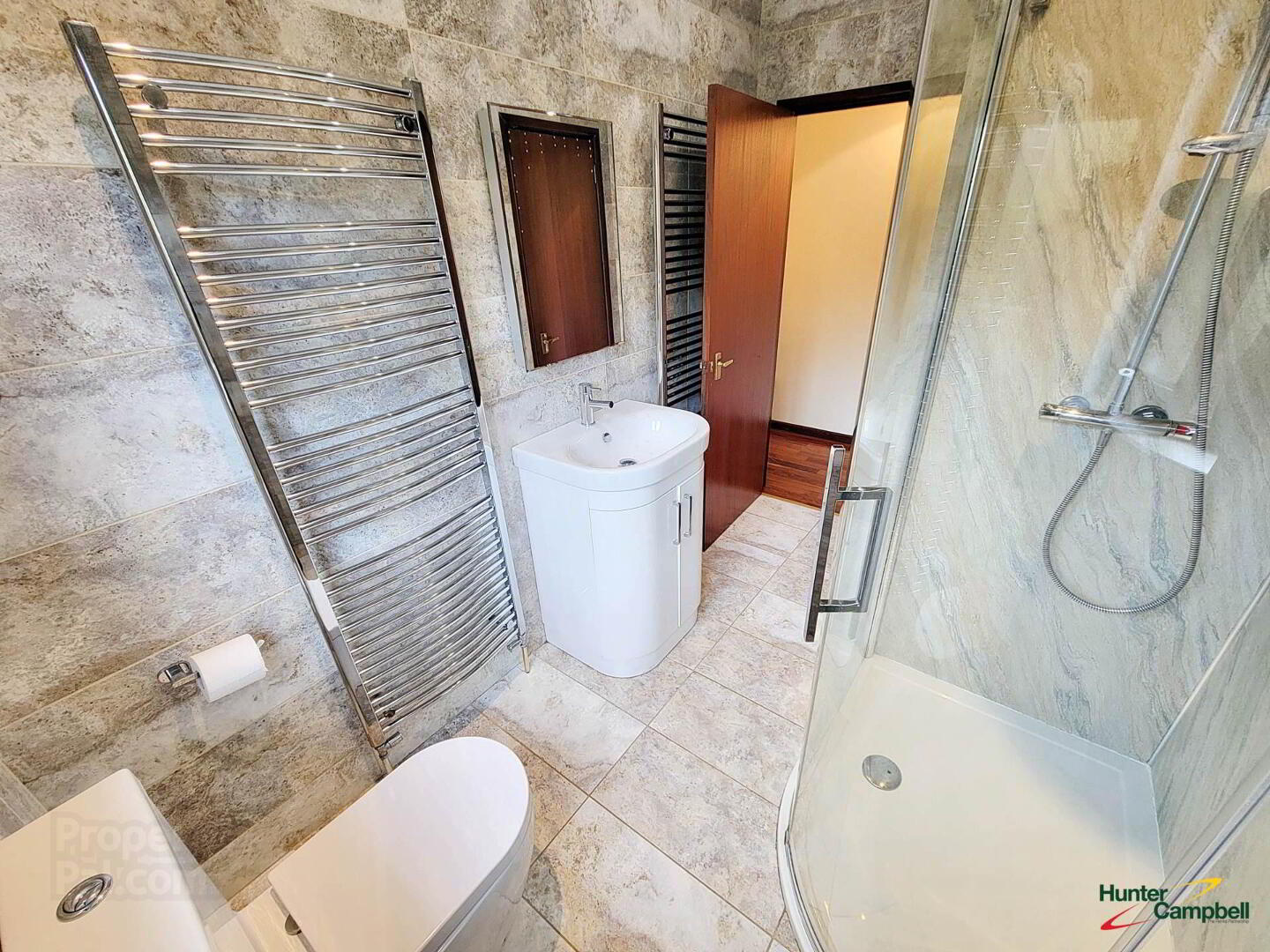 9 Heston Drive 14 of 29