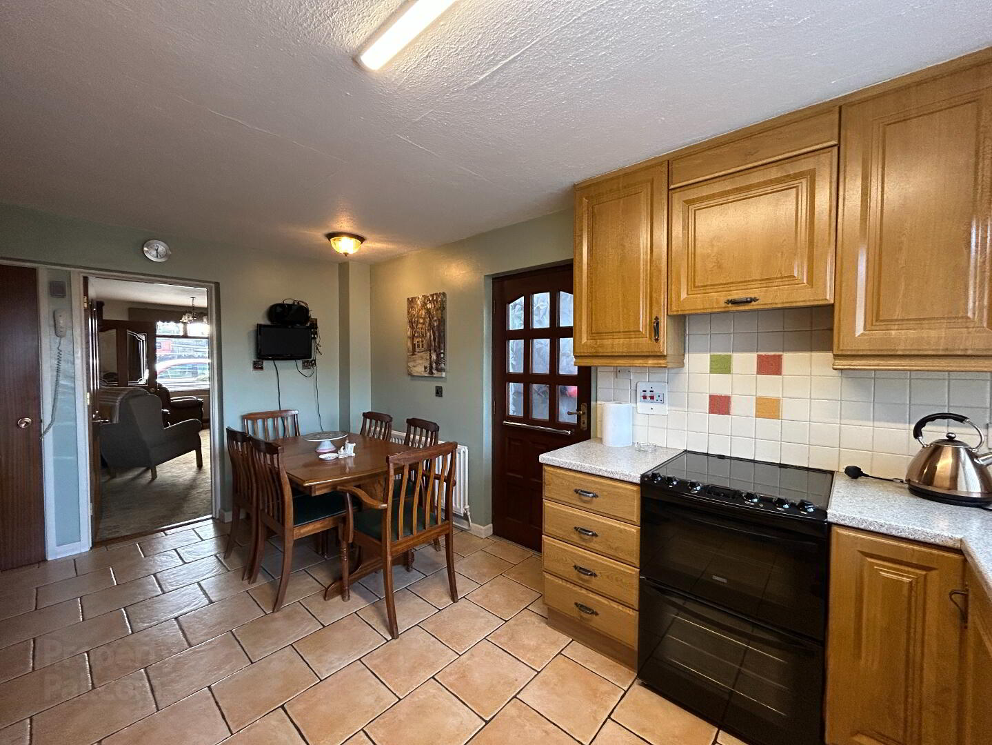 8 Castledawson Road 13 of 31