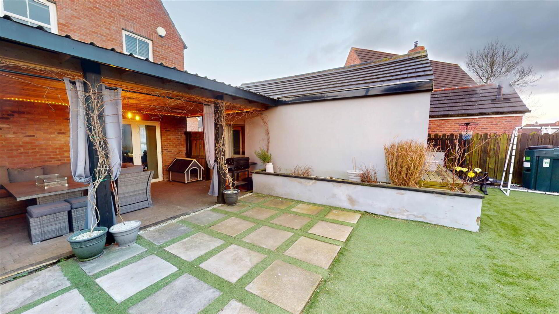 136 Wellington Park Avenue 33 of 35