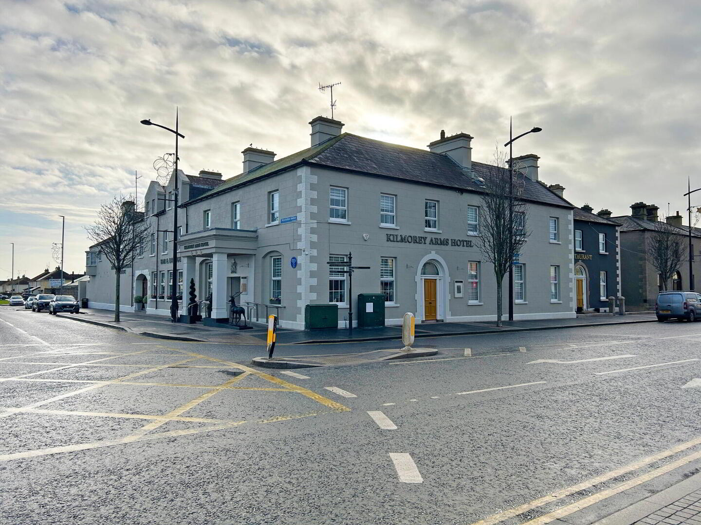 The Kilmorey Arms Hotel, 41 Greencastle Street