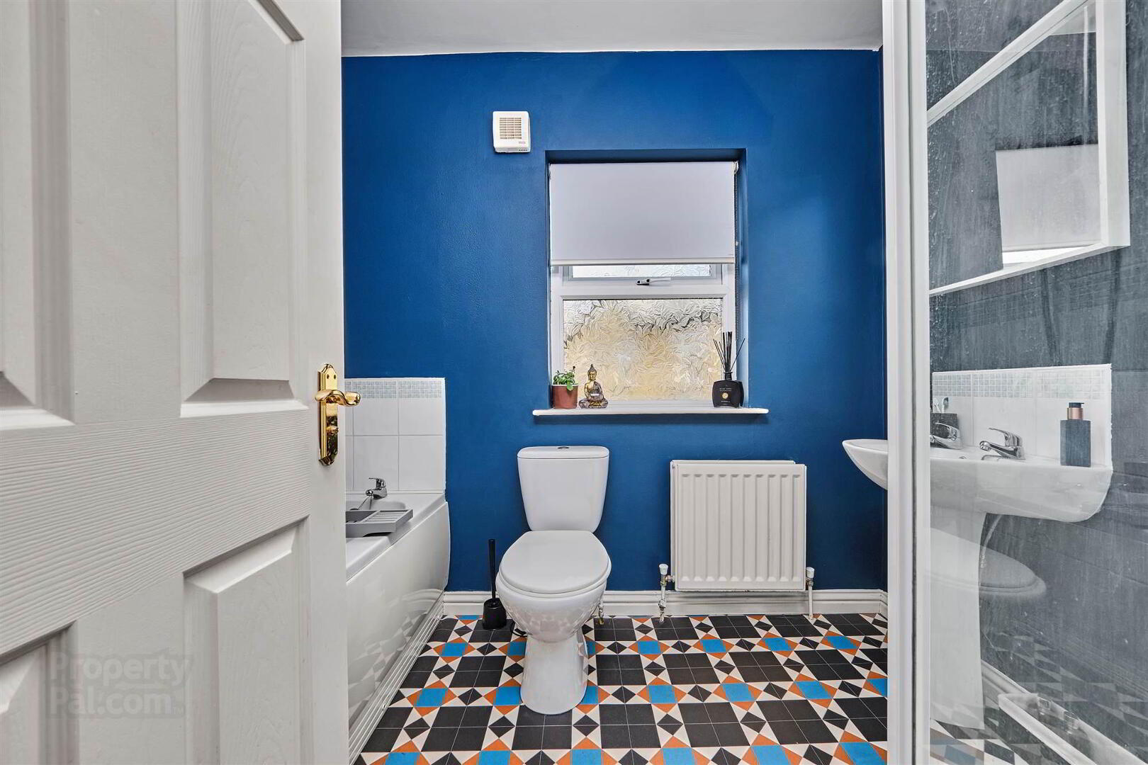 46 Hopefield Grove 24 of 32