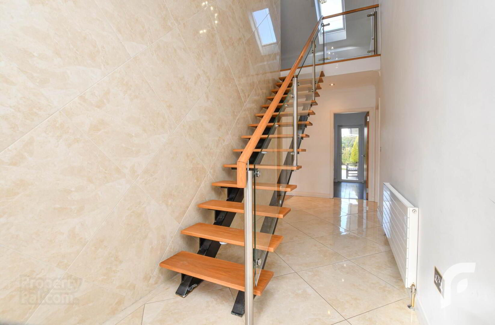 11 Old Manse Road 7 of 47