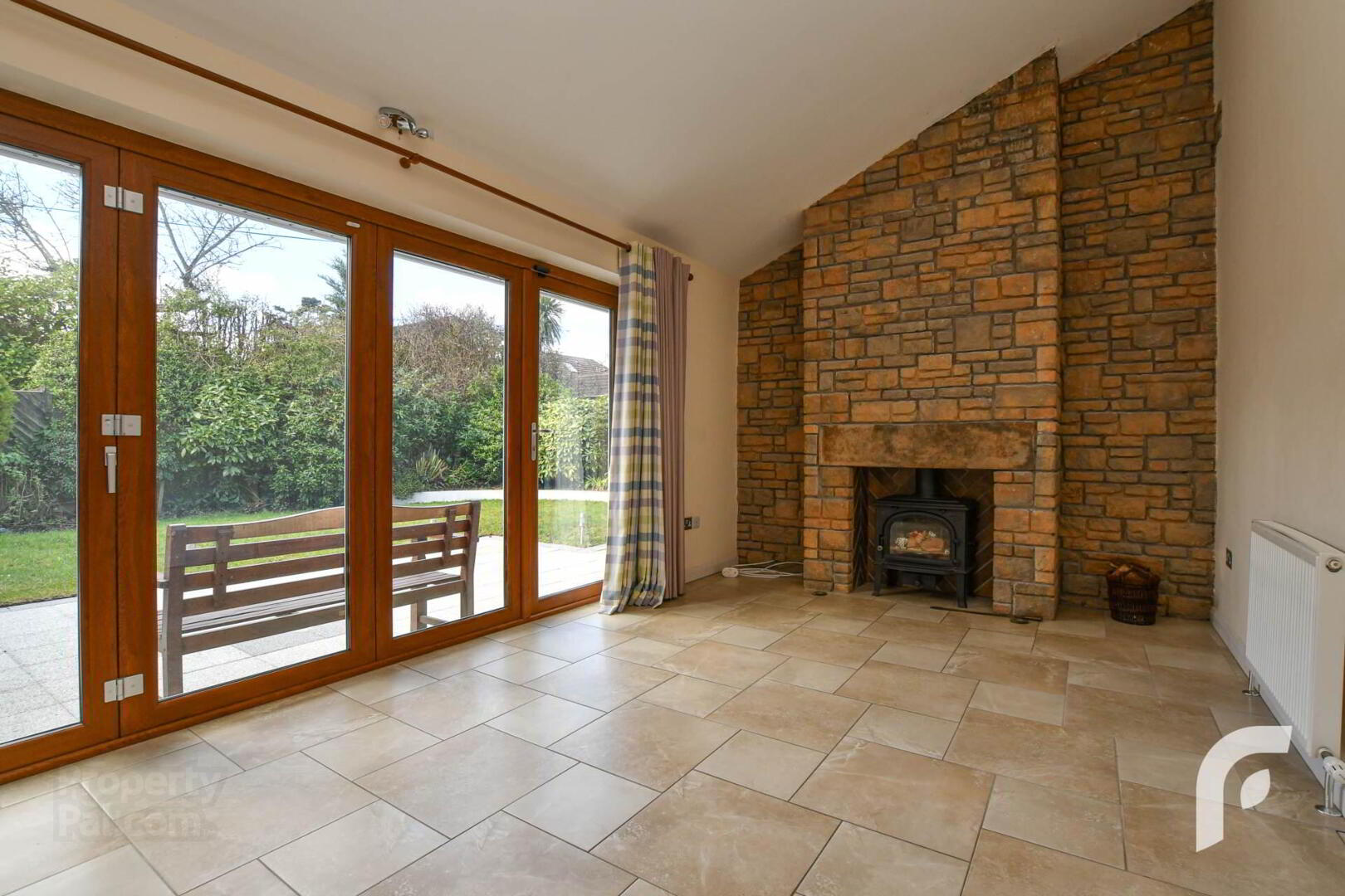 11 Old Manse Road 14 of 47