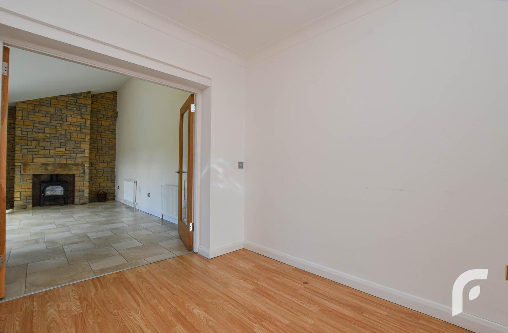 11 Old Manse Road 12 of 47