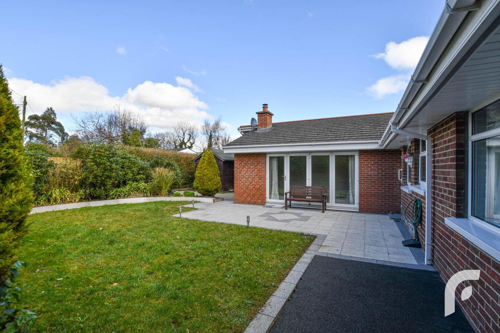 11 Old Manse Road 43 of 47