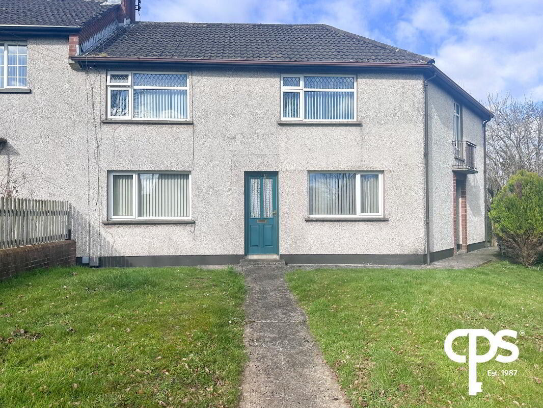 24a Dukes Grove 1 of 12