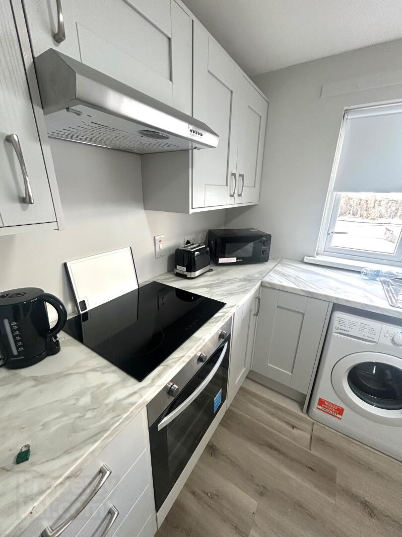 **student Property**, 1a Marlborough Terrace