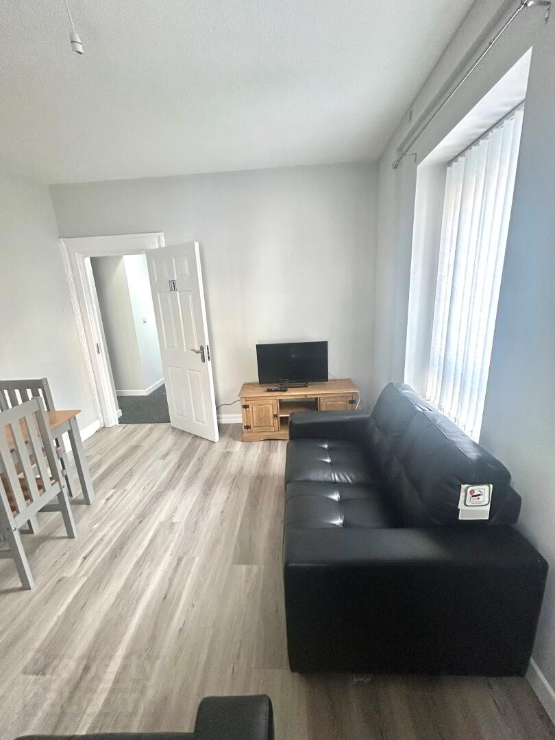 **student Property**, 1a Marlborough Terrace 5 of 14