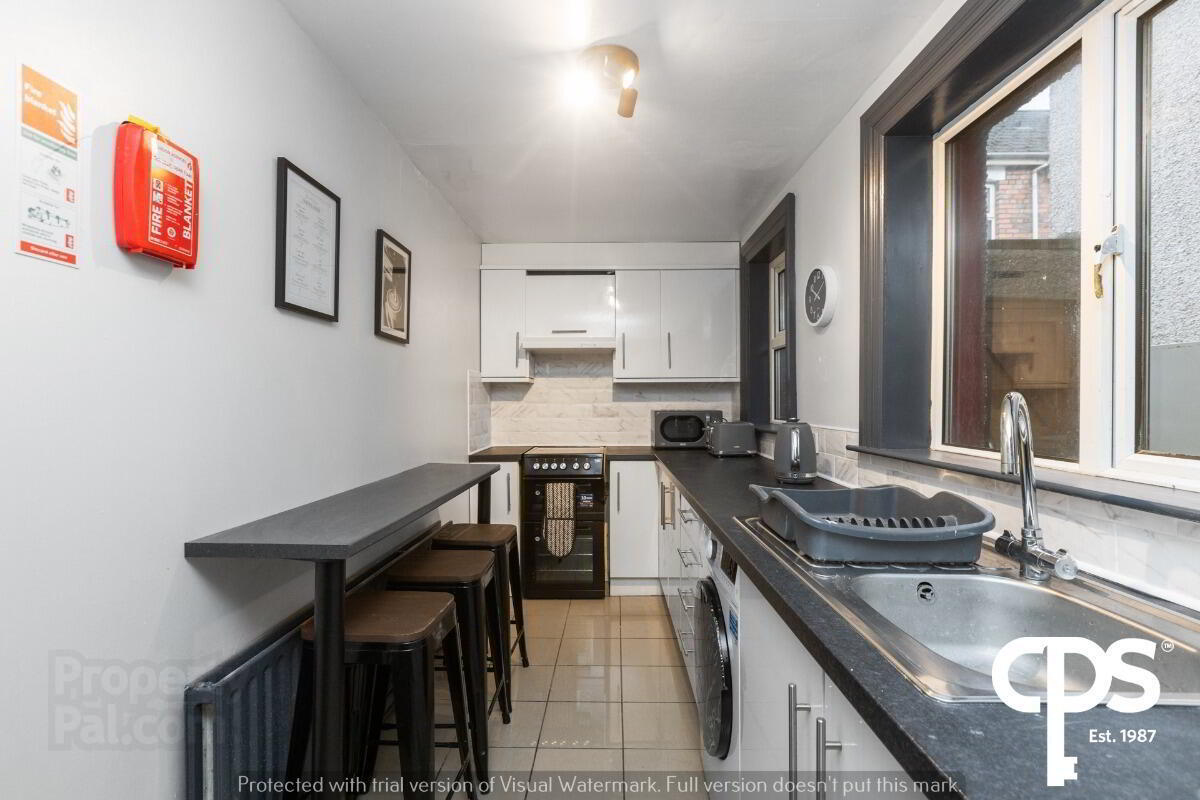 14 Chadwick Street Room 4 (short Term Let) 4 of 9