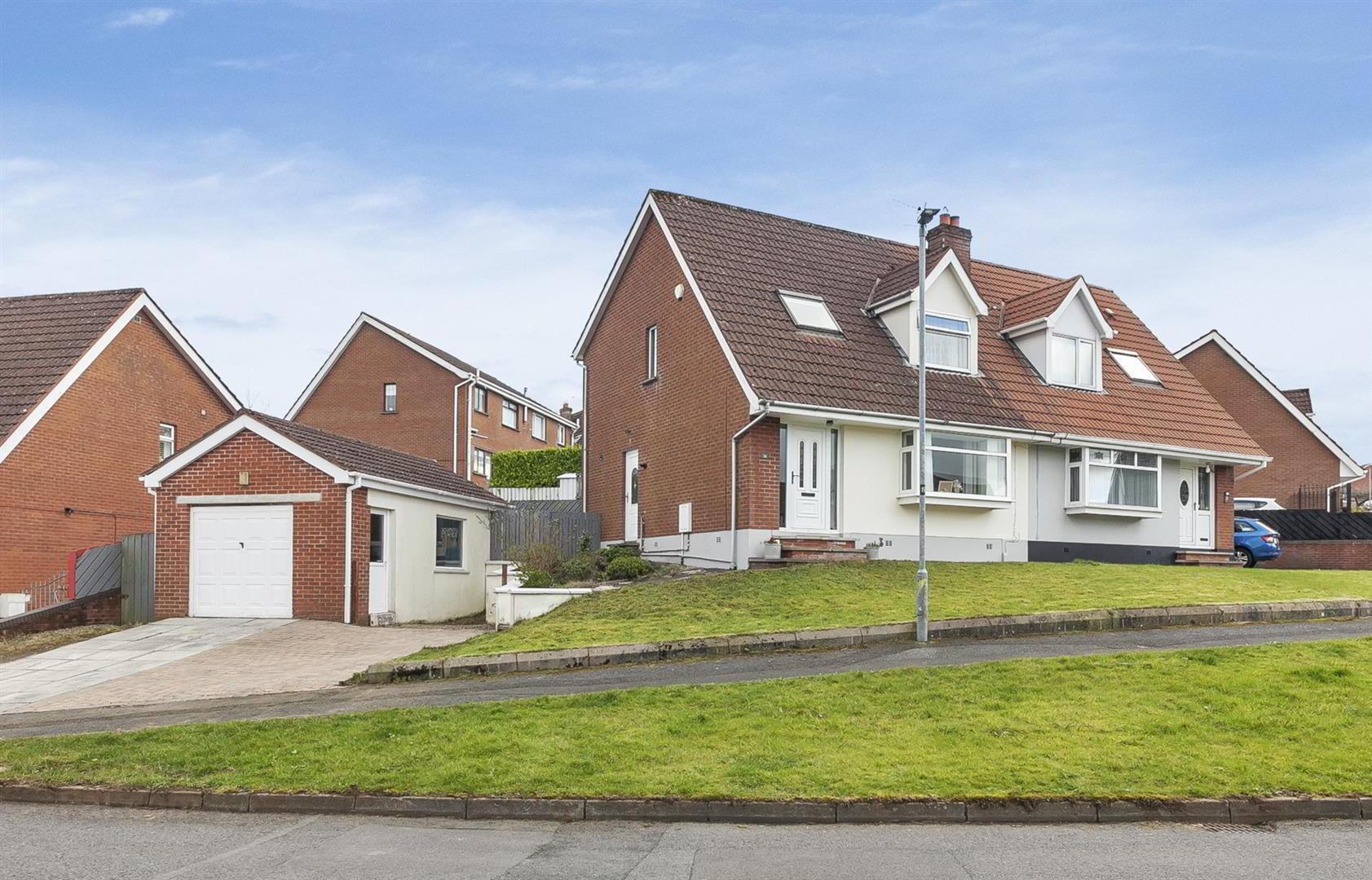 36 Hollybrook Crescent 1 of 17