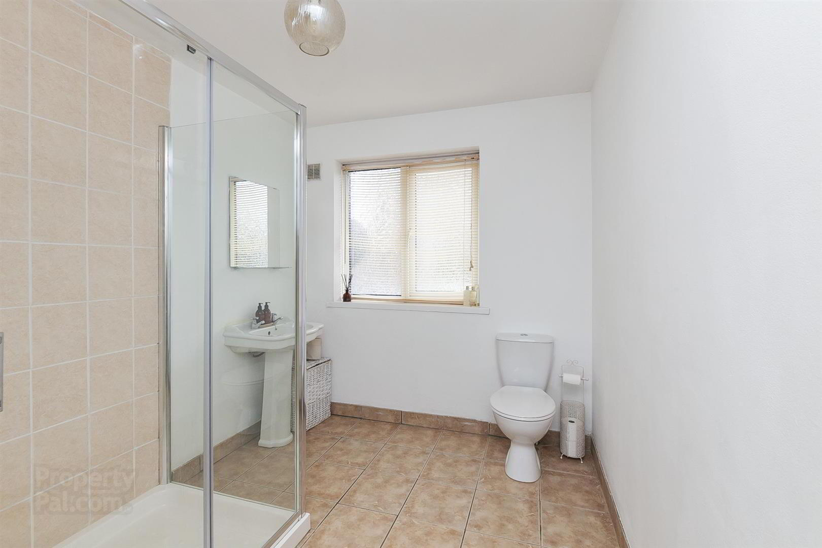 36 Hollybrook Crescent 12 of 17