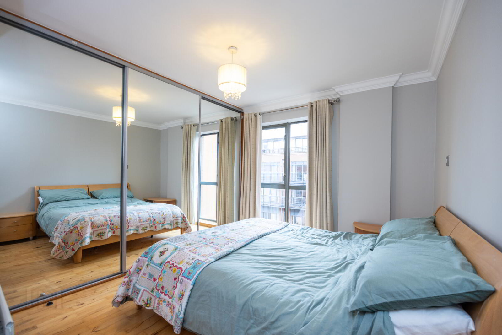 N6 Central Park, 33 Alfred Street 9 of 12
