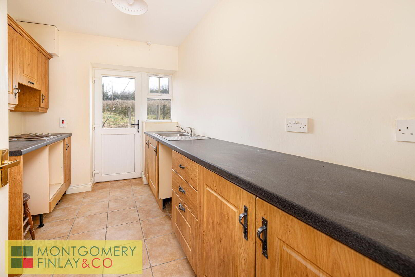 25 Drumbeggan Road 9 of 17