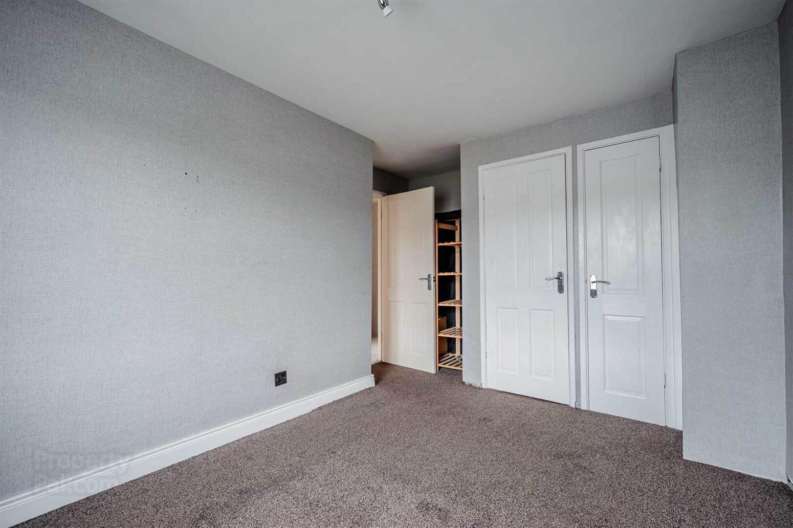 6 Meadow Close 6 of 9