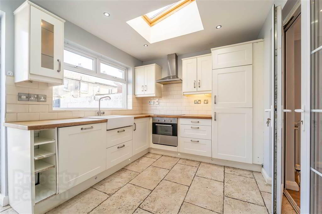 11 Shrewsbury Drive 7 of 17