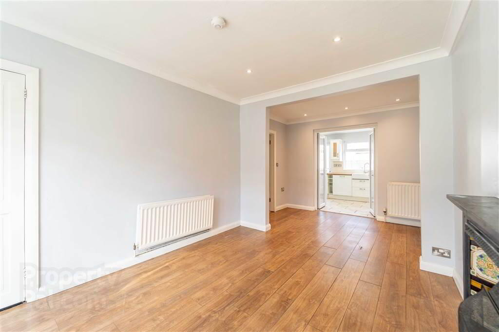 11 Shrewsbury Drive 5 of 17