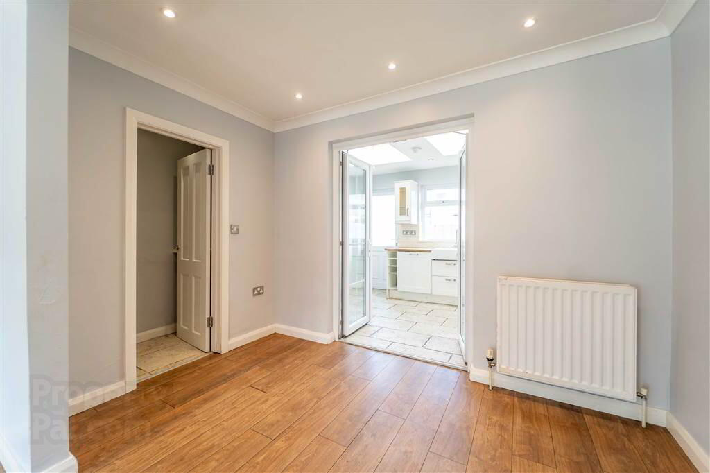 11 Shrewsbury Drive 6 of 17