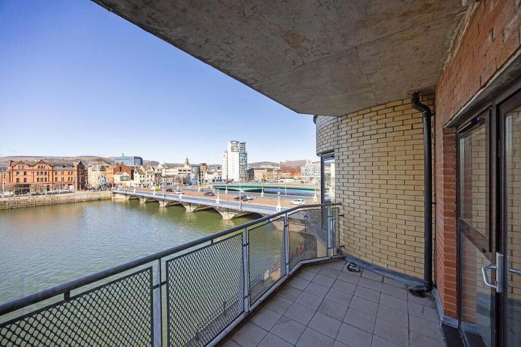 23 Greggs Quay 19 of 25
