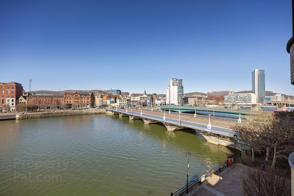 23 Greggs Quay 20 of 25
