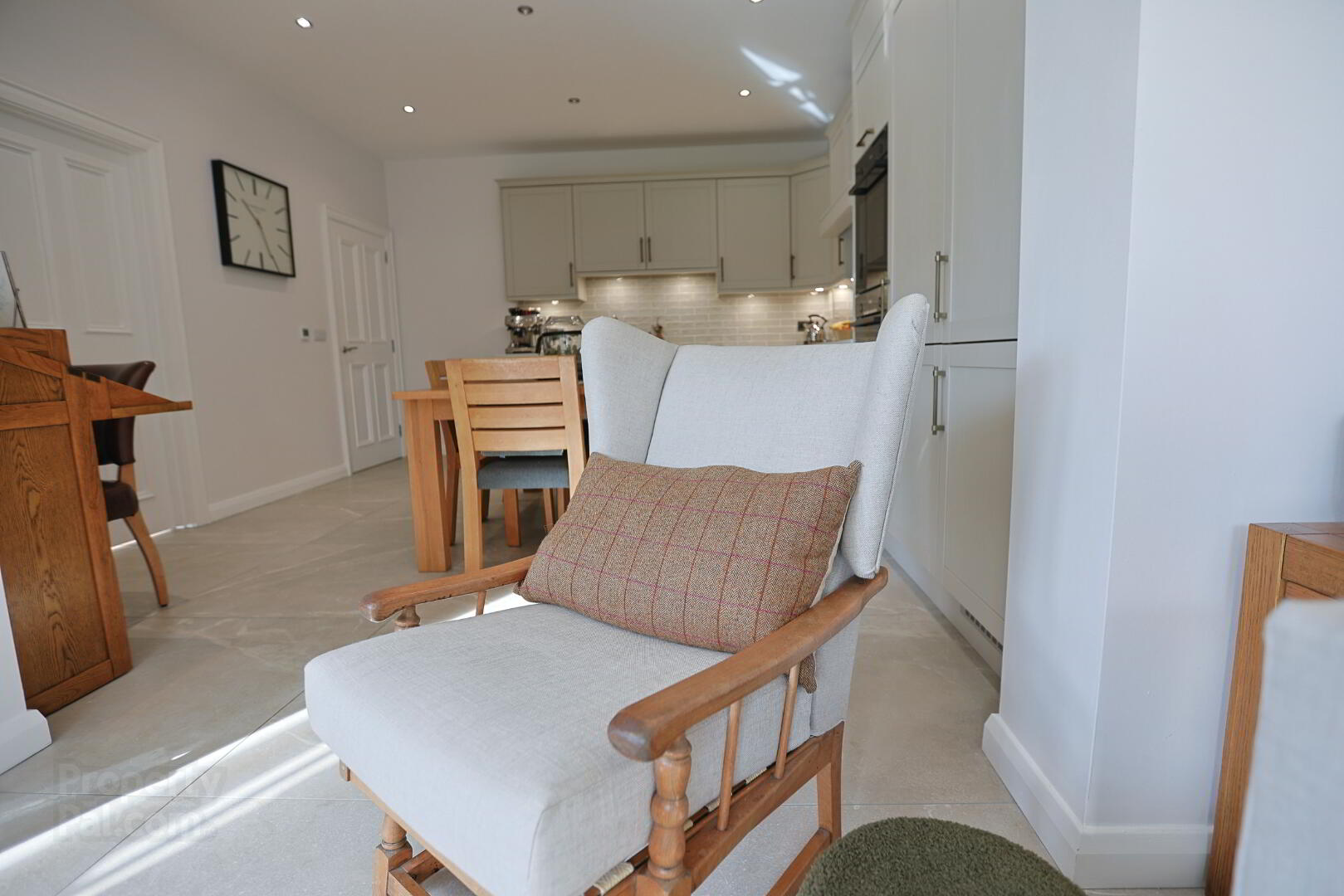 50 Blackthorn Manor 28 of 75
