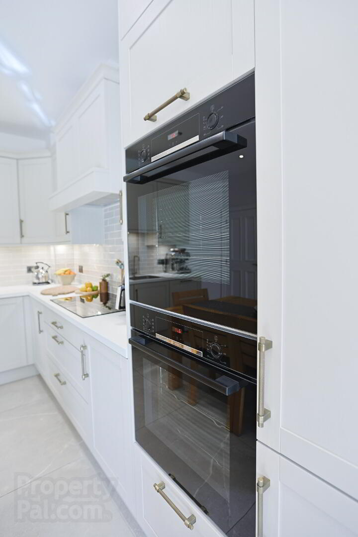 50 Blackthorn Manor 23 of 75