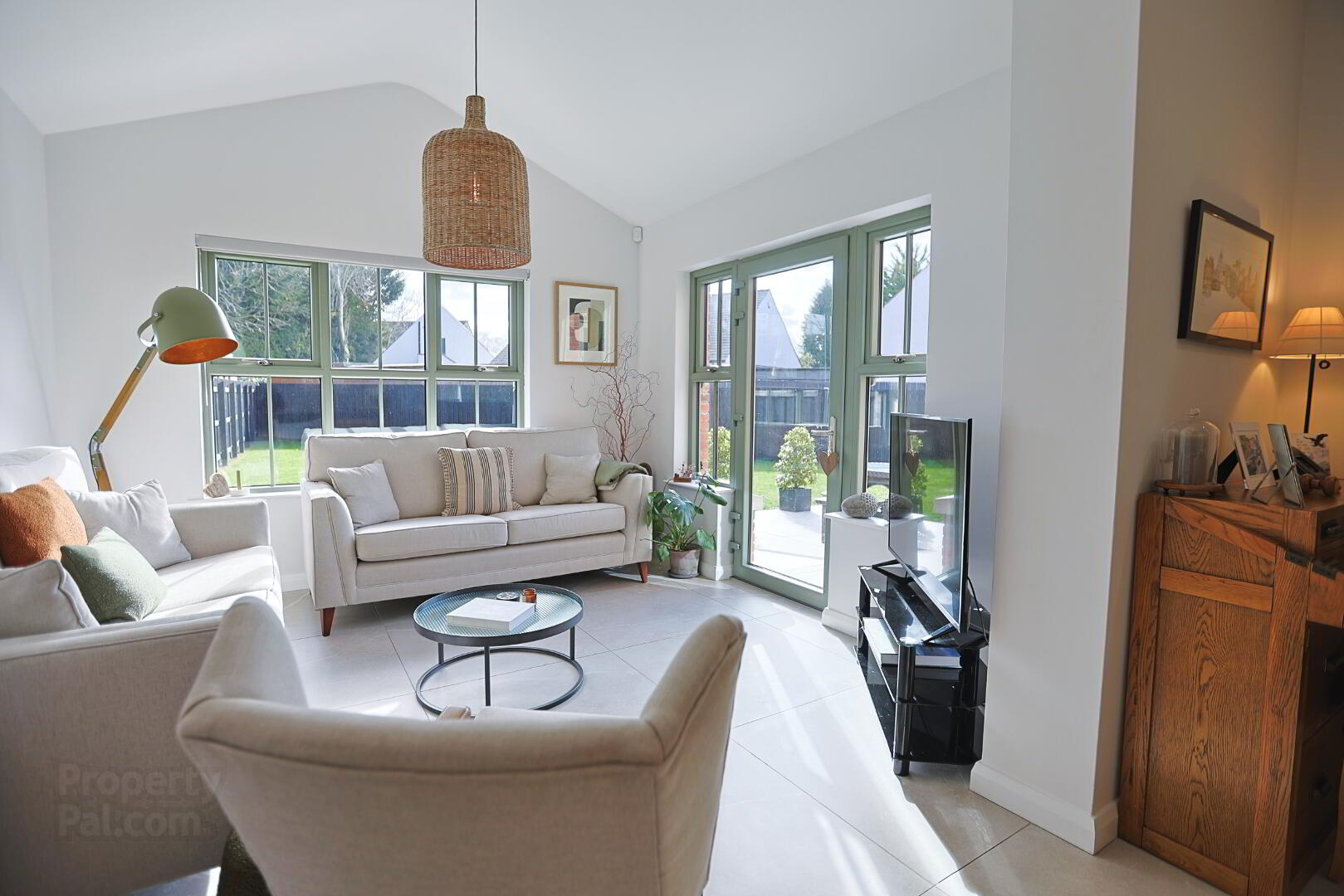 50 Blackthorn Manor 33 of 75