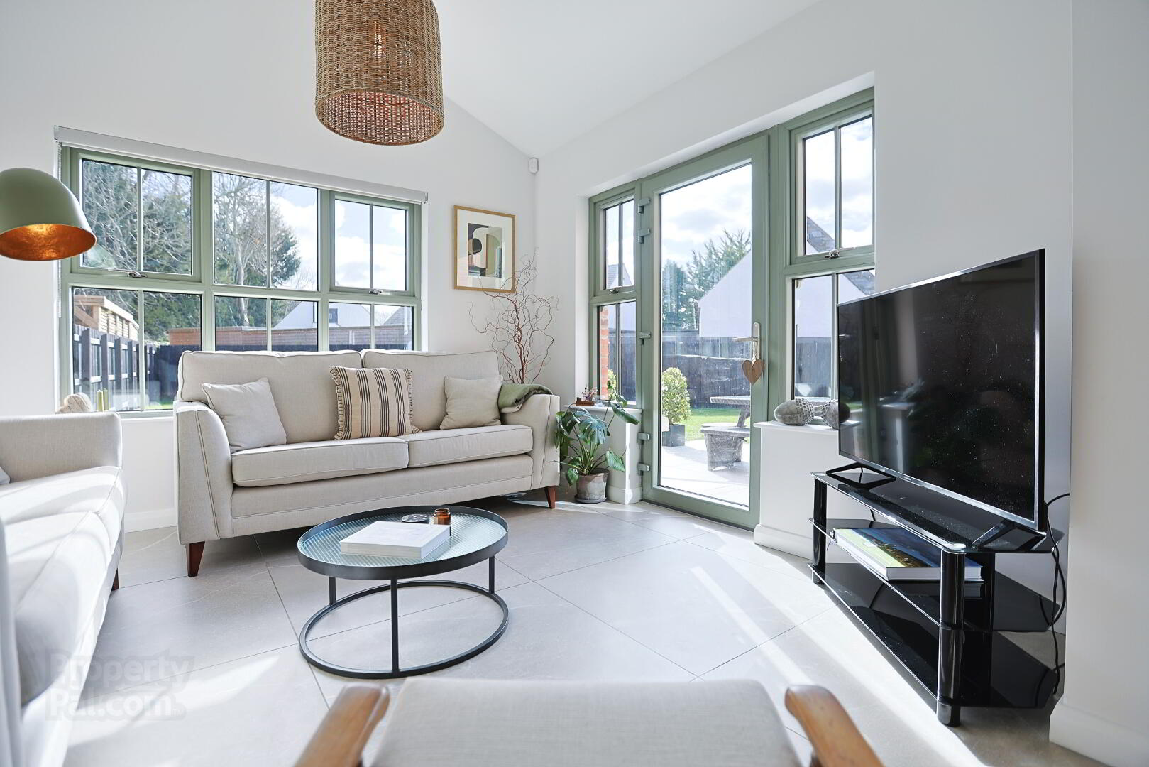 50 Blackthorn Manor 34 of 75