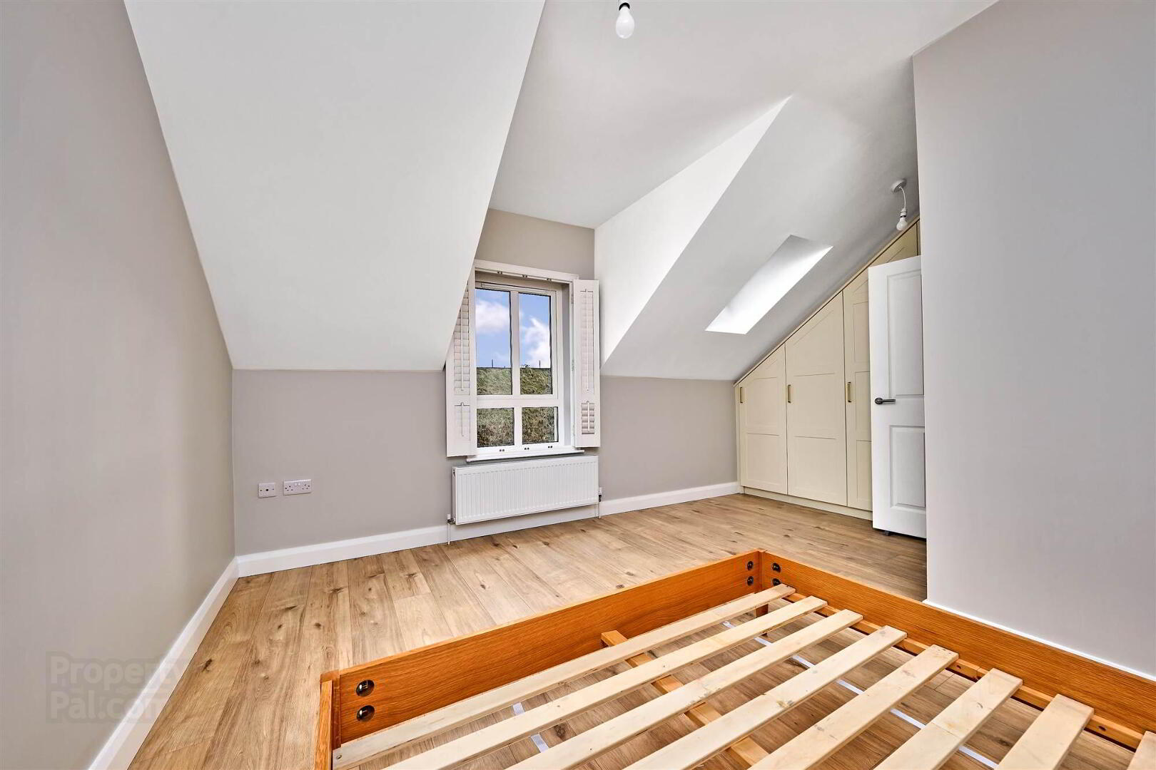 19 West Strand Drive 25 of 28