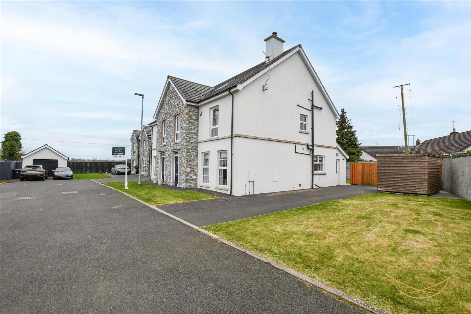 8 Rosewood Lane 4 of 51