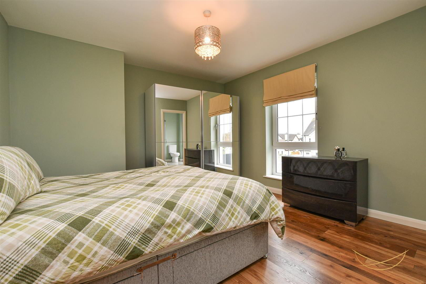 8 Rosewood Lane 32 of 51