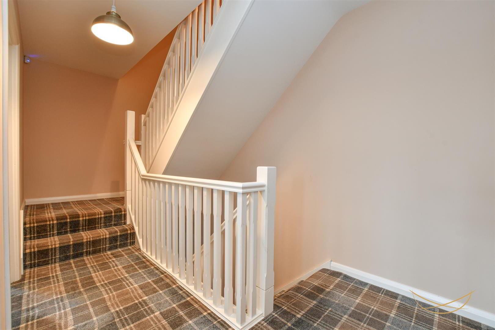 8 Rosewood Lane 38 of 51