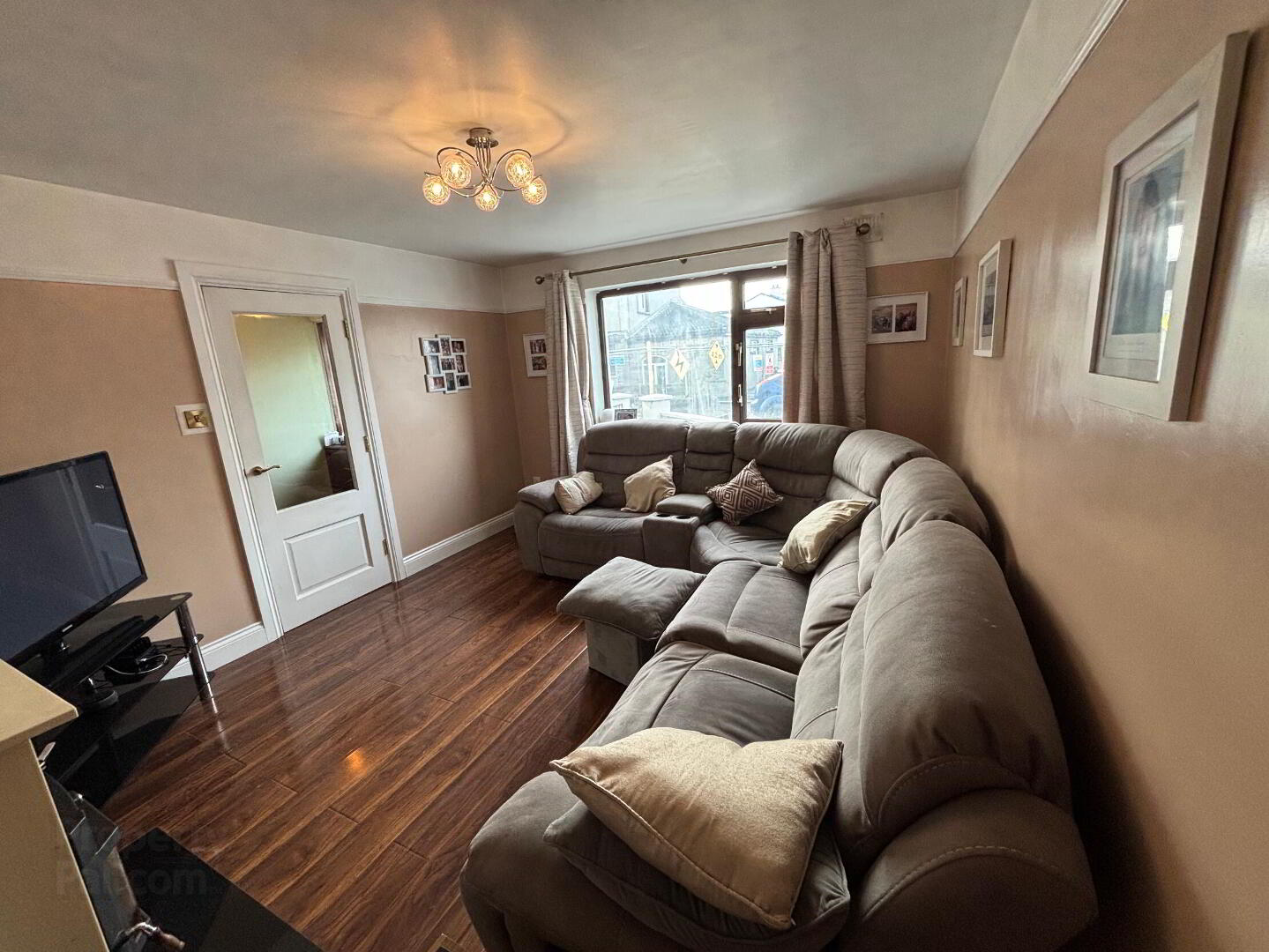 24 Langan Drive 8 of 21